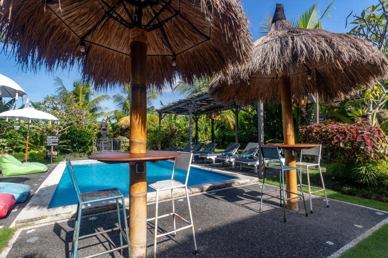 D-Anyar Stay And Surf Canggu Eksteriør billede