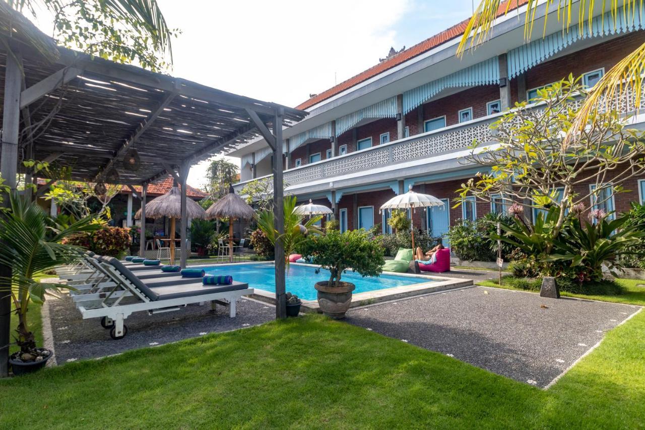 D-Anyar Stay And Surf Canggu Eksteriør billede
